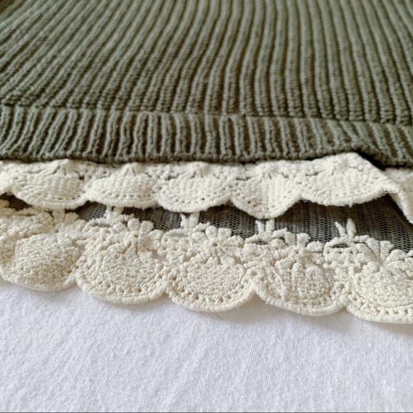 Kimchi Blue forest green cropped sweater - Picture 2 of 4